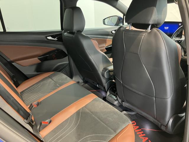 VW ID.4プロ ローンチエディションディスプレイオーディオ パノラマモニター オートエアコン オートライト LEDヘッドライト クルーズコントロール ETC車載器 電動パーキング アルミホイール リアフォグランプ(愛媛県)の中古車