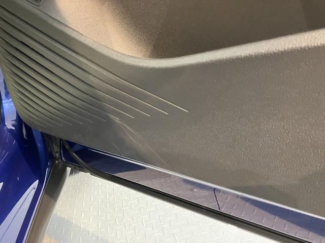 VW ID.4プロ ローンチエディションディスプレイオーディオ パノラマモニター オートエアコン オートライト LEDヘッドライト クルーズコントロール ETC車載器 電動パーキング アルミホイール リアフォグランプ(愛媛県)の中古車