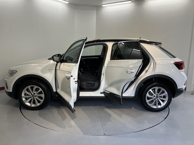 VW T−ロックTDI スタイルプッシュスタート 電動パーキングブレーキ オートブレーキホールド アダプティブクルーズコントロール パワーバックドア アイドリングストップ コーナーセンサー パーキングアシスト LEDヘッドライト(愛媛県)の中古車