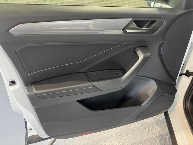 VW T−ロックTDI スタイルプッシュスタート 電動パーキングブレーキ オートブレーキホールド アダプティブクルーズコントロール パワーバックドア アイドリングストップ コーナーセンサー パーキングアシスト LEDヘッドライト(愛媛県)の中古車