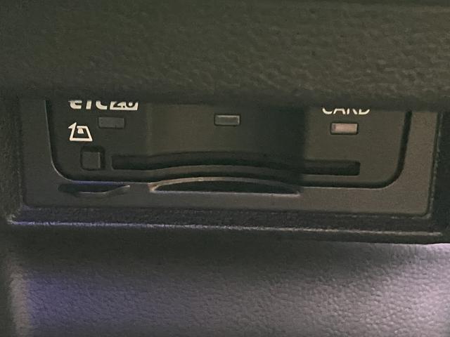 ＶＷ ゴルフヴァリアントｅＴＳＩ　スタイル純正ナビ　ＥＴＣ車載器　バックカメラ　クルーズコントロール　プッシュスタート　オートライト　ＬＥＤヘッドライト　電動パーキング　前席シートヒーター　アルミホイール（愛媛県）の中古車