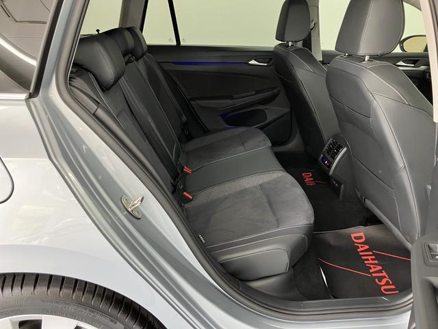 ＶＷ ゴルフヴァリアントｅＴＳＩ　スタイル純正ナビ　ＥＴＣ車載器　バックカメラ　クルーズコントロール　プッシュスタート　オートライト　ＬＥＤヘッドライト　電動パーキング　前席シートヒーター　アルミホイール（愛媛県）の中古車