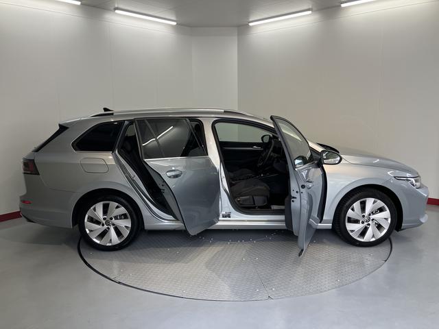 ＶＷ ゴルフヴァリアントｅＴＳＩ　スタイル純正ナビ　ＥＴＣ車載器　バックカメラ　クルーズコントロール　プッシュスタート　オートライト　ＬＥＤヘッドライト　電動パーキング　前席シートヒーター　アルミホイール（愛媛県）の中古車