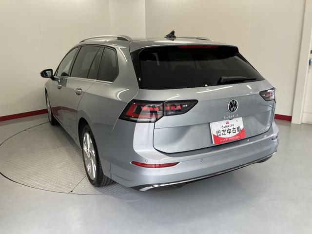 ＶＷ ゴルフヴァリアントｅＴＳＩ　スタイル純正ナビ　ＥＴＣ車載器　バックカメラ　クルーズコントロール　プッシュスタート　オートライト　ＬＥＤヘッドライト　電動パーキング　前席シートヒーター　アルミホイール（愛媛県）の中古車