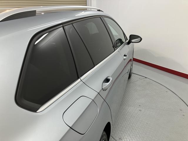 ＶＷ ゴルフヴァリアントｅＴＳＩ　スタイル純正ナビ　ＥＴＣ車載器　バックカメラ　クルーズコントロール　プッシュスタート　オートライト　ＬＥＤヘッドライト　電動パーキング　前席シートヒーター　アルミホイール（愛媛県）の中古車