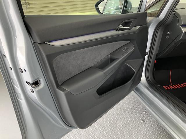 ＶＷ ゴルフヴァリアントｅＴＳＩ　スタイル純正ナビ　ＥＴＣ車載器　バックカメラ　クルーズコントロール　プッシュスタート　オートライト　ＬＥＤヘッドライト　電動パーキング　前席シートヒーター　アルミホイール（愛媛県）の中古車