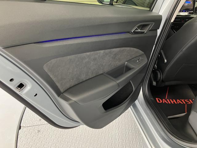 ＶＷ ゴルフヴァリアントｅＴＳＩ　スタイル純正ナビ　ＥＴＣ車載器　バックカメラ　クルーズコントロール　プッシュスタート　オートライト　ＬＥＤヘッドライト　電動パーキング　前席シートヒーター　アルミホイール（愛媛県）の中古車