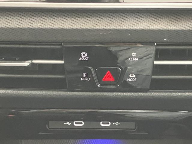 ＶＷ ゴルフヴァリアントｅＴＳＩ　スタイル純正ナビ　ＥＴＣ車載器　バックカメラ　クルーズコントロール　プッシュスタート　オートライト　ＬＥＤヘッドライト　電動パーキング　前席シートヒーター　アルミホイール（愛媛県）の中古車