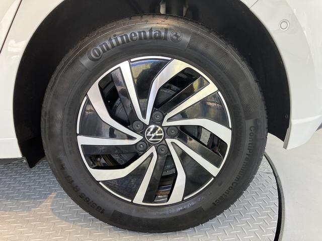 ＶＷ ポロＴＳＩアクティブプッシュスタート　アイドリングストップ　　オートライト　オートマチックハイビーム　ＬＥＤヘッドライト　コーナーセンサー　パーキングアシスト　ワイヤレス充電　アダプティブクルーズコントロール　２ＷＤ（愛媛県）の中古車