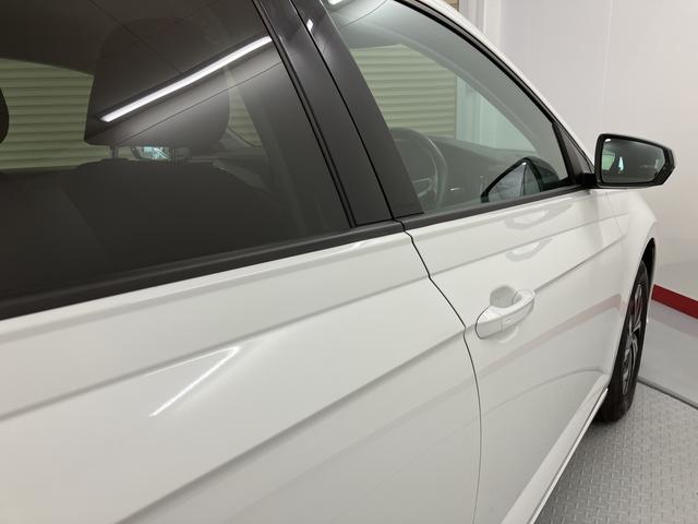 ＶＷ ポロＴＳＩアクティブプッシュスタート　アイドリングストップ　　オートライト　オートマチックハイビーム　ＬＥＤヘッドライト　コーナーセンサー　パーキングアシスト　ワイヤレス充電　アダプティブクルーズコントロール　２ＷＤ（愛媛県）の中古車