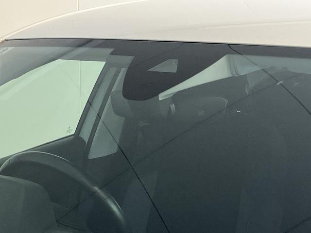 ＶＷ ポロＴＳＩアクティブプッシュスタート　アイドリングストップ　　オートライト　オートマチックハイビーム　ＬＥＤヘッドライト　コーナーセンサー　パーキングアシスト　ワイヤレス充電　アダプティブクルーズコントロール　２ＷＤ（愛媛県）の中古車