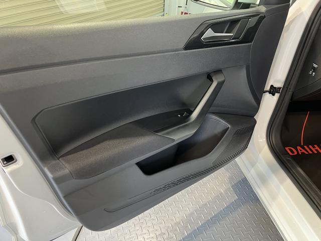ＶＷ ポロＴＳＩアクティブプッシュスタート　アイドリングストップ　　オートライト　オートマチックハイビーム　ＬＥＤヘッドライト　コーナーセンサー　パーキングアシスト　ワイヤレス充電　アダプティブクルーズコントロール　２ＷＤ（愛媛県）の中古車