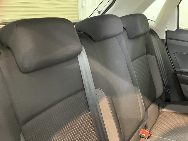 ＶＷ ポロＴＳＩアクティブプッシュスタート　アイドリングストップ　　オートライト　オートマチックハイビーム　ＬＥＤヘッドライト　コーナーセンサー　パーキングアシスト　ワイヤレス充電　アダプティブクルーズコントロール　２ＷＤ（愛媛県）の中古車