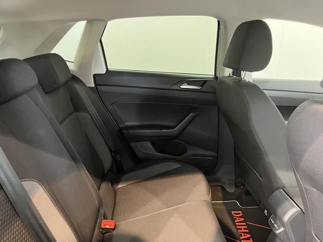 ＶＷ ポロＴＳＩアクティブプッシュスタート　アイドリングストップ　　オートライト　オートマチックハイビーム　ＬＥＤヘッドライト　コーナーセンサー　パーキングアシスト　ワイヤレス充電　アダプティブクルーズコントロール　２ＷＤ（愛媛県）の中古車