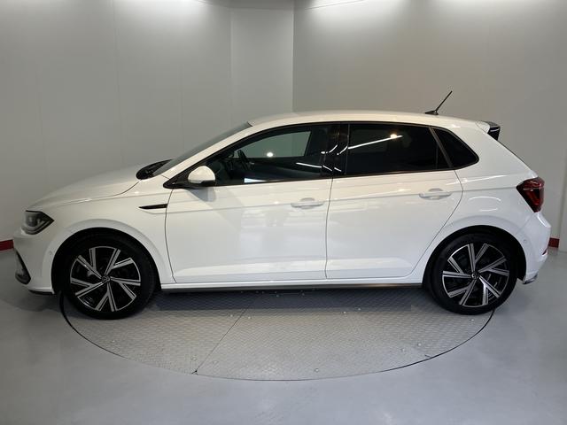 ＶＷ ポロＴＳＩ　Ｒラインプッシュスタート　アイドリングストップ　オートライト　オートマチックハイビーム　コーナーセンサー　パーキングアシスト　アダプティブクルーズコントロール　フロントフォグランプ　リヤフォグランプ　２ＷＤ（愛媛県）の中古車