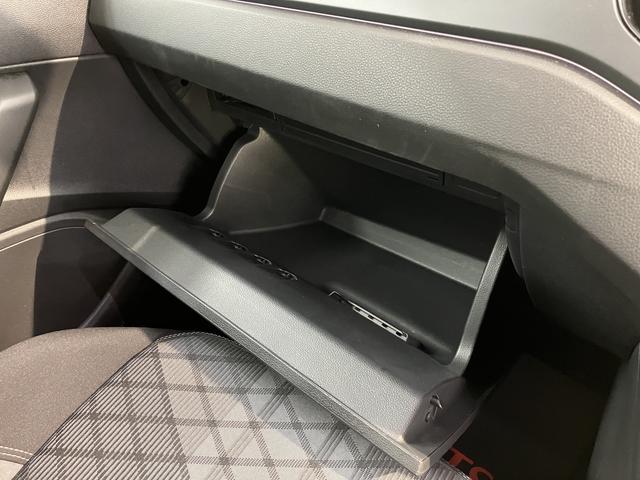 ＶＷ ポロＴＳＩ　Ｒラインプッシュスタート　アイドリングストップ　オートライト　オートマチックハイビーム　コーナーセンサー　パーキングアシスト　アダプティブクルーズコントロール　フロントフォグランプ　リヤフォグランプ　２ＷＤ（愛媛県）の中古車