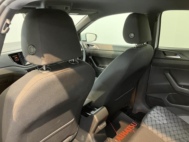 ＶＷ ポロＴＳＩ　Ｒラインプッシュスタート　アイドリングストップ　オートライト　オートマチックハイビーム　コーナーセンサー　パーキングアシスト　アダプティブクルーズコントロール　フロントフォグランプ　リヤフォグランプ　２ＷＤ（愛媛県）の中古車
