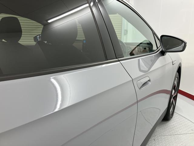 ＶＷ ＩＤ．４プロプッシュスタート　運転席・助手席シートヒーター　アダプティブクルーズコントロール　オートライト　オートマチックハイビーム　ＬＥＤヘッドライト　リヤフォグランプ　ワイヤレス充電　パーキングアシスト（愛媛県）の中古車