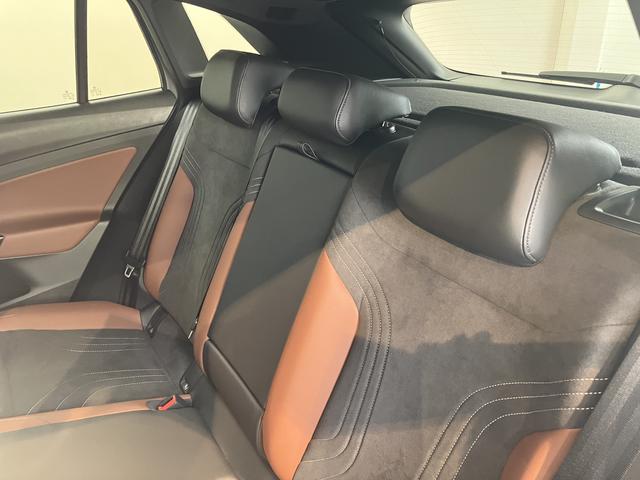 ＶＷ ＩＤ．４プロプッシュスタート　運転席・助手席シートヒーター　アダプティブクルーズコントロール　オートライト　オートマチックハイビーム　ＬＥＤヘッドライト　リヤフォグランプ　ワイヤレス充電　パーキングアシスト（愛媛県）の中古車