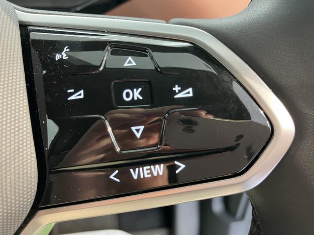 ＶＷ ＩＤ．４プロプッシュスタート　運転席・助手席シートヒーター　アダプティブクルーズコントロール　オートライト　オートマチックハイビーム　ＬＥＤヘッドライト　リヤフォグランプ　ワイヤレス充電　パーキングアシスト（愛媛県）の中古車