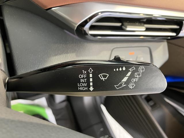 ＶＷ ＩＤ．４プロプッシュスタート　運転席・助手席シートヒーター　アダプティブクルーズコントロール　オートライト　オートマチックハイビーム　ＬＥＤヘッドライト　リヤフォグランプ　ワイヤレス充電　パーキングアシスト（愛媛県）の中古車