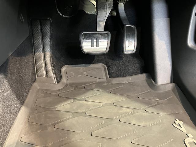 ＶＷ ＩＤ．４プロプッシュスタート　運転席・助手席シートヒーター　アダプティブクルーズコントロール　オートライト　オートマチックハイビーム　ＬＥＤヘッドライト　リヤフォグランプ　ワイヤレス充電　パーキングアシスト（愛媛県）の中古車