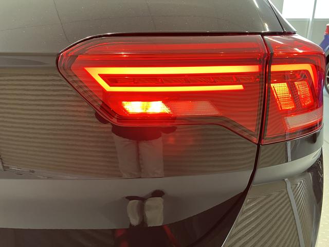 ＶＷ Ｔ−ロックＴＤＩ　スタイルデザインパッケージプッシュスタート　電動パーキングブレーキ　オートブレーキホールド　　オートマチックハイビーム　ＬＥＤヘッドライト　フロントフォグランプ　リヤフォグランプ　アイドリングストップ　パーキングアシスト（愛媛県）の中古車