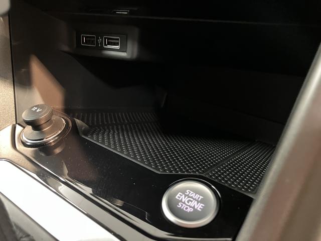 ＶＷ Ｔ−ロックＴＤＩ　スタイルデザインパッケージプッシュスタート　電動パーキングブレーキ　オートブレーキホールド　　オートマチックハイビーム　ＬＥＤヘッドライト　フロントフォグランプ　リヤフォグランプ　アイドリングストップ　パーキングアシスト（愛媛県）の中古車