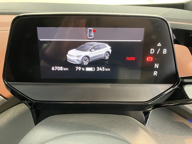 ＶＷ ＩＤ．４プロオートライト　オートマチックハイビーム　ＬＥＤヘッドライト　リヤフォグランプ　アダプティブクルーズコントロール　パーキングアシスト　ワイヤレス充電　パワーバックドア　運転席・助手席シートヒーター（愛媛県）の中古車