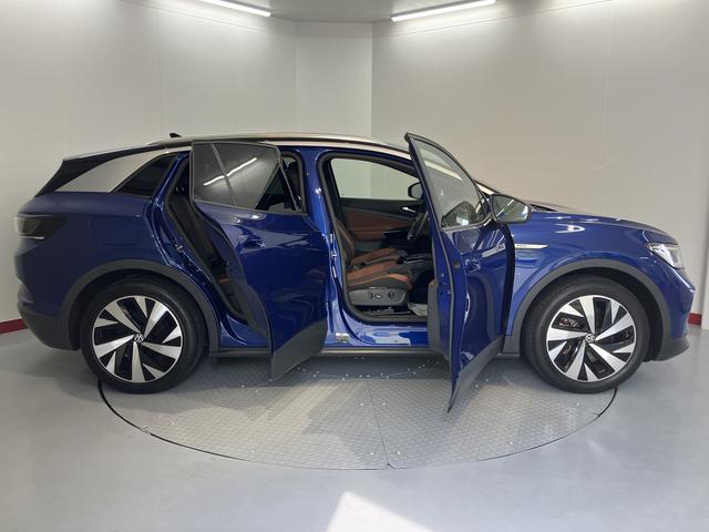 ＶＷ ＩＤ．４プロオートライト　オートマチックハイビーム　ＬＥＤヘッドライト　リヤフォグランプ　アダプティブクルーズコントロール　パーキングアシスト　ワイヤレス充電　パワーバックドア　運転席・助手席シートヒーター（愛媛県）の中古車