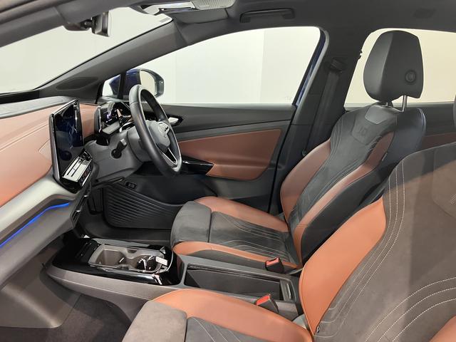 ＶＷ ＩＤ．４プロオートライト　オートマチックハイビーム　ＬＥＤヘッドライト　リヤフォグランプ　アダプティブクルーズコントロール　パーキングアシスト　ワイヤレス充電　パワーバックドア　運転席・助手席シートヒーター（愛媛県）の中古車