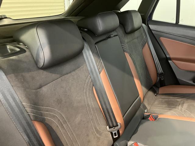 ＶＷ ＩＤ．４プロオートライト　オートマチックハイビーム　ＬＥＤヘッドライト　リヤフォグランプ　アダプティブクルーズコントロール　パーキングアシスト　ワイヤレス充電　パワーバックドア　運転席・助手席シートヒーター（愛媛県）の中古車