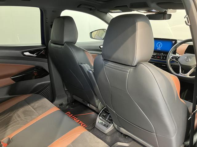 ＶＷ ＩＤ．４プロオートライト　オートマチックハイビーム　ＬＥＤヘッドライト　リヤフォグランプ　アダプティブクルーズコントロール　パーキングアシスト　ワイヤレス充電　パワーバックドア　運転席・助手席シートヒーター（愛媛県）の中古車