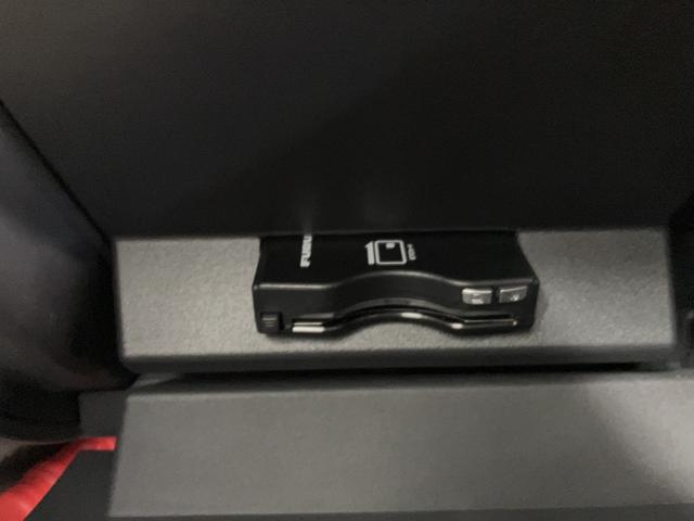 ＶＷ ＩＤ．４プロオートライト　オートマチックハイビーム　ＬＥＤヘッドライト　リヤフォグランプ　アダプティブクルーズコントロール　パーキングアシスト　ワイヤレス充電　パワーバックドア　運転席・助手席シートヒーター（愛媛県）の中古車