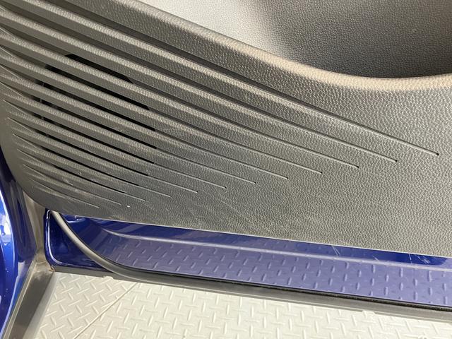 ＶＷ ＩＤ．４プロオートライト　オートマチックハイビーム　ＬＥＤヘッドライト　リヤフォグランプ　アダプティブクルーズコントロール　パーキングアシスト　ワイヤレス充電　パワーバックドア　運転席・助手席シートヒーター（愛媛県）の中古車