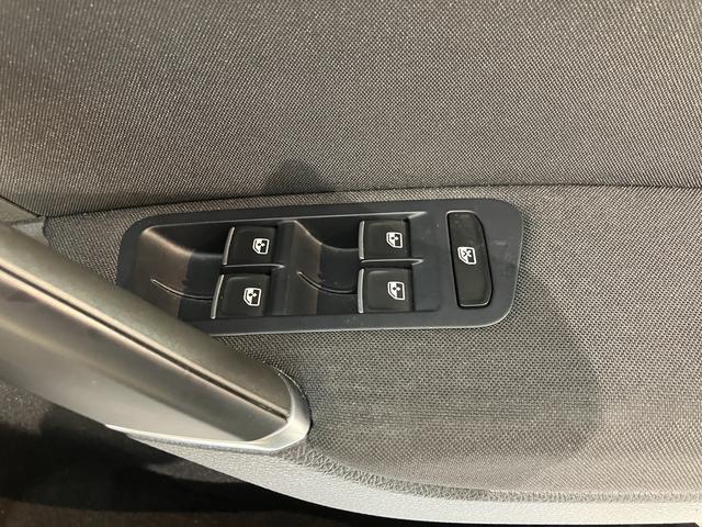 ＶＷ ゴルフＴＳＩハイラインプッシュスタート　電動パーキングブレーキ　アイドリングストップ　オートライト　フロントフォグランプ　リヤフォグランプ　アダプティブクルーズコントロール　オートブレーキホールド　純正ナビ　フルセグＴＶ（愛媛県）の中古車