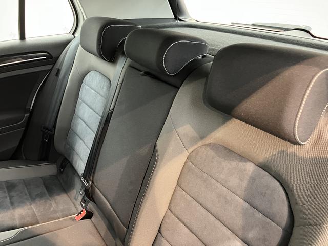 ＶＷ ゴルフＴＳＩハイラインプッシュスタート　電動パーキングブレーキ　アイドリングストップ　オートライト　フロントフォグランプ　リヤフォグランプ　アダプティブクルーズコントロール　オートブレーキホールド　純正ナビ　フルセグＴＶ（愛媛県）の中古車