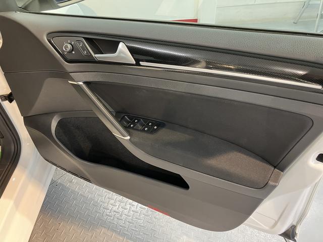 ＶＷ ゴルフＴＳＩハイラインプッシュスタート　電動パーキングブレーキ　アイドリングストップ　オートライト　フロントフォグランプ　リヤフォグランプ　アダプティブクルーズコントロール　オートブレーキホールド　純正ナビ　フルセグＴＶ（愛媛県）の中古車