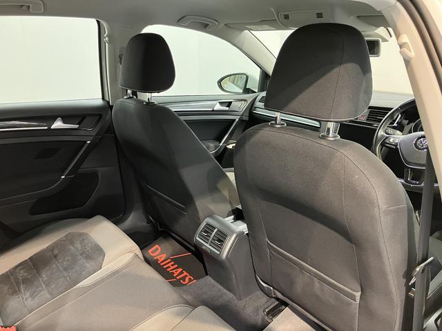 ＶＷ ゴルフＴＳＩハイラインプッシュスタート　電動パーキングブレーキ　アイドリングストップ　オートライト　フロントフォグランプ　リヤフォグランプ　アダプティブクルーズコントロール　オートブレーキホールド　純正ナビ　フルセグＴＶ（愛媛県）の中古車