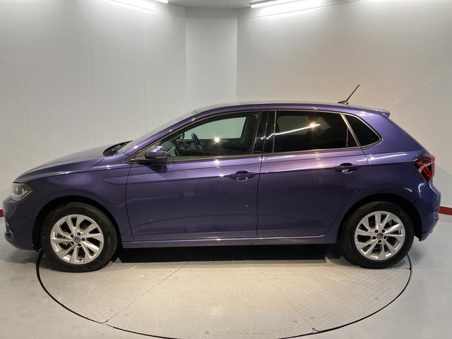 ＶＷ ポロＴＳＩスタイルプッシュスタート　アイドリングストップ　パーキングアシスト　アダプティブクルーズコントロール　ワイヤレス充電　オートライト　オートマチックハイビーム　ＬＥＤヘッドライト　フロントフォグランプ　２ＷＤ（愛媛県）の中古車