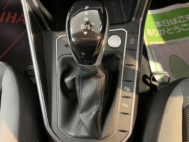 ＶＷ ポロＴＳＩスタイルプッシュスタート　アイドリングストップ　パーキングアシスト　アダプティブクルーズコントロール　ワイヤレス充電　オートライト　オートマチックハイビーム　ＬＥＤヘッドライト　フロントフォグランプ　２ＷＤ（愛媛県）の中古車