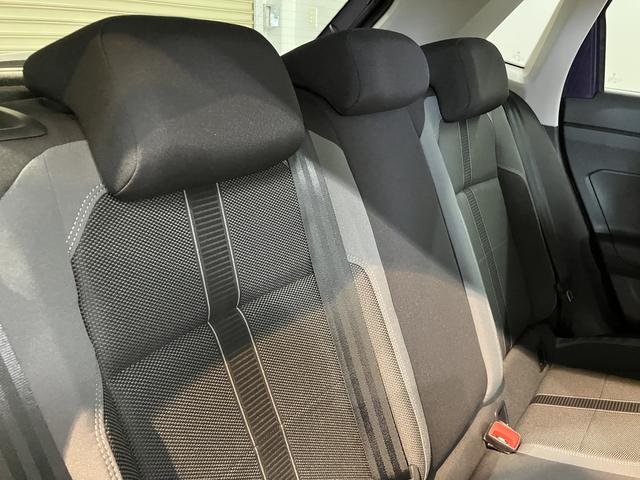 ＶＷ ポロＴＳＩスタイルプッシュスタート　アイドリングストップ　パーキングアシスト　アダプティブクルーズコントロール　ワイヤレス充電　オートライト　オートマチックハイビーム　ＬＥＤヘッドライト　フロントフォグランプ　２ＷＤ（愛媛県）の中古車