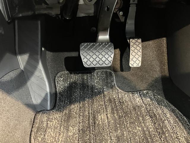 ＶＷ ポロＴＳＩスタイルプッシュスタート　アイドリングストップ　パーキングアシスト　アダプティブクルーズコントロール　ワイヤレス充電　オートライト　オートマチックハイビーム　ＬＥＤヘッドライト　フロントフォグランプ　２ＷＤ（愛媛県）の中古車