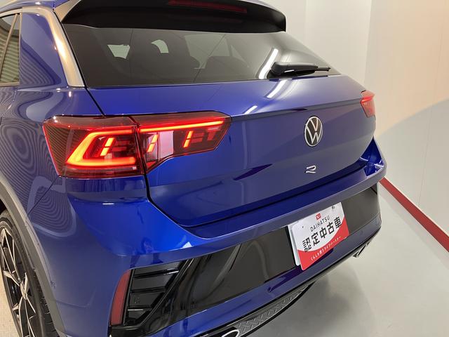 ＶＷ Ｔ−ロックＲプッシュスタート　電動パーキングブレーキ　オートブレーキホールド　運転席・助手席シートヒーター　オートライト　オートマチックハイビーム　ＬＥＤヘッドライト　リヤフォグランプ　パーキングアシスト　４ＷＤ（愛媛県）の中古車