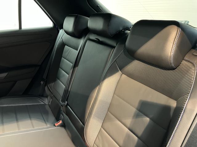 ＶＷ Ｔ−ロックＲプッシュスタート　電動パーキングブレーキ　オートブレーキホールド　運転席・助手席シートヒーター　オートライト　オートマチックハイビーム　ＬＥＤヘッドライト　リヤフォグランプ　パーキングアシスト　４ＷＤ（愛媛県）の中古車