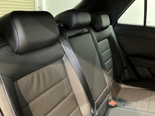 ＶＷ Ｔ−ロックＲプッシュスタート　電動パーキングブレーキ　オートブレーキホールド　運転席・助手席シートヒーター　オートライト　オートマチックハイビーム　ＬＥＤヘッドライト　リヤフォグランプ　パーキングアシスト　４ＷＤ（愛媛県）の中古車