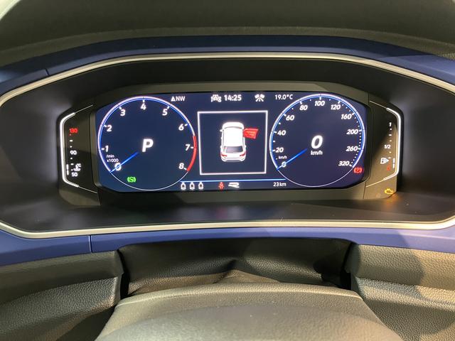 ＶＷ Ｔ−ロックＲプッシュスタート　電動パーキングブレーキ　オートブレーキホールド　運転席・助手席シートヒーター　オートライト　オートマチックハイビーム　ＬＥＤヘッドライト　リヤフォグランプ　パーキングアシスト　４ＷＤ（愛媛県）の中古車