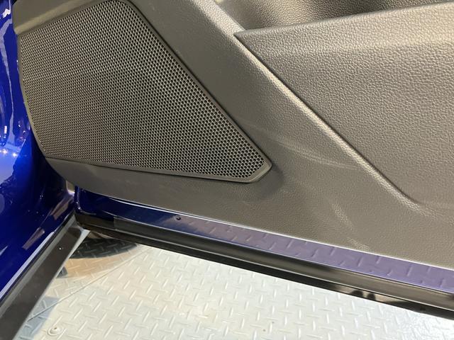 ＶＷ Ｔ−ロックＲプッシュスタート　電動パーキングブレーキ　オートブレーキホールド　運転席・助手席シートヒーター　オートライト　オートマチックハイビーム　ＬＥＤヘッドライト　リヤフォグランプ　パーキングアシスト　４ＷＤ（愛媛県）の中古車