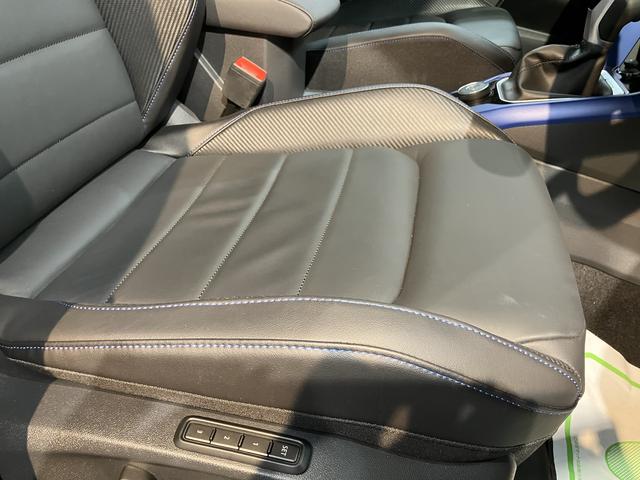 ＶＷ Ｔ−ロックＲプッシュスタート　電動パーキングブレーキ　オートブレーキホールド　運転席・助手席シートヒーター　オートライト　オートマチックハイビーム　ＬＥＤヘッドライト　リヤフォグランプ　パーキングアシスト　４ＷＤ（愛媛県）の中古車