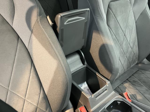 ＶＷ ゴルフヴァリアントｅＴＳＩ　スタイルプッシュスタート　電動パーキングブレーキ　オートブレーキホールド　アダプティブクルーズコントロール　パーキングアシスト　アイドリングストップ　運転席・助手席シートヒーター　ステアリングヒーター　２ＷＤ（愛媛県）の中古車